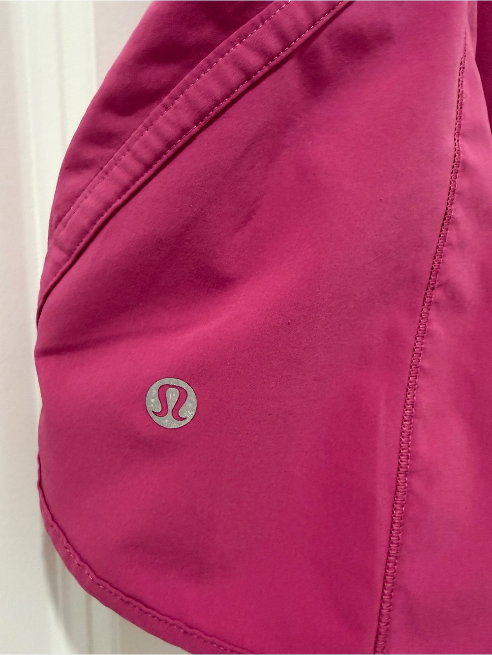 Lululemon Athletica Track That High-Rise Lined Short 5" in Washed Mauve - Picture 6 of 7